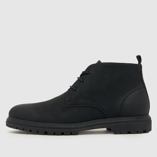 Grayson Chukka in Black