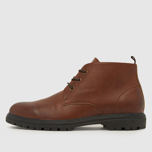 Grayson Chukka in Brown